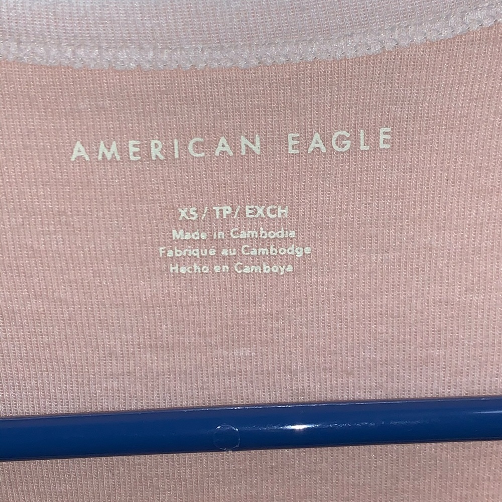 Pink American eagle t- shirt